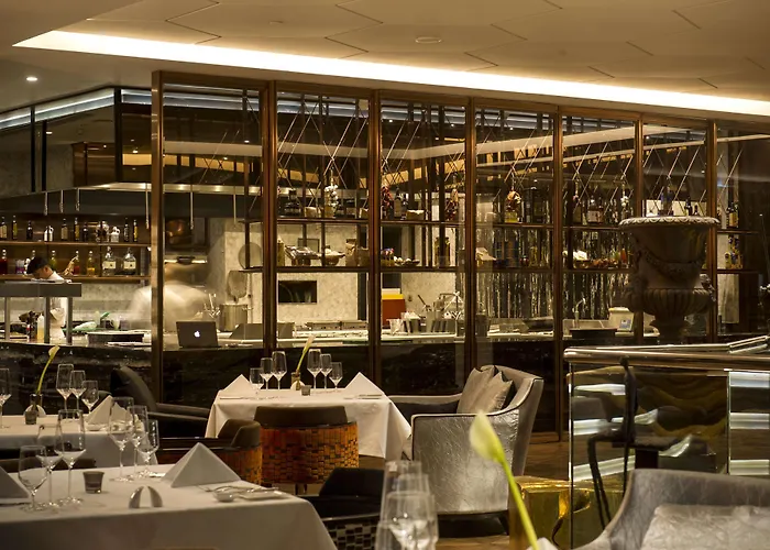 Hotel Hilton Sukhumvit 5*
