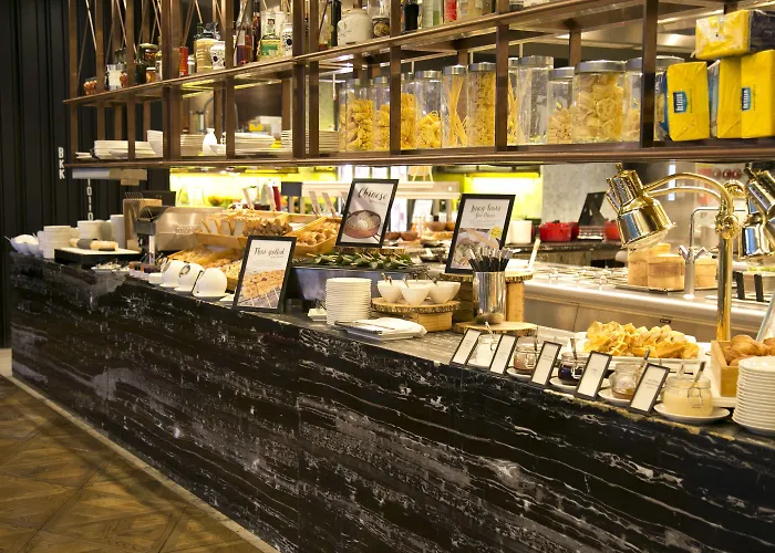 Hotel Hilton Sukhumvit 5*