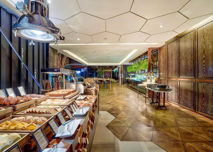 Hotel Hilton Sukhumvit 5*
