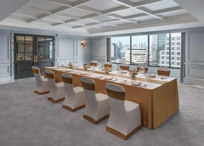 Hilton Sukhumvit 5*